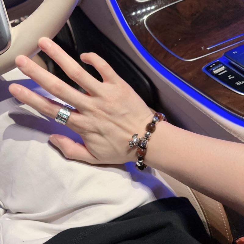 chr1st1an D10r bracelets